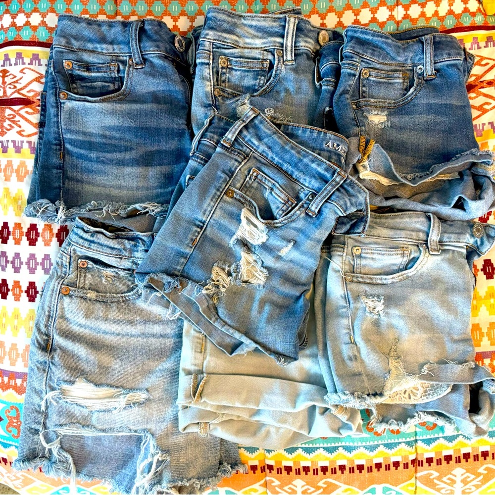 7 pair American Eagle shorts, size 4.
